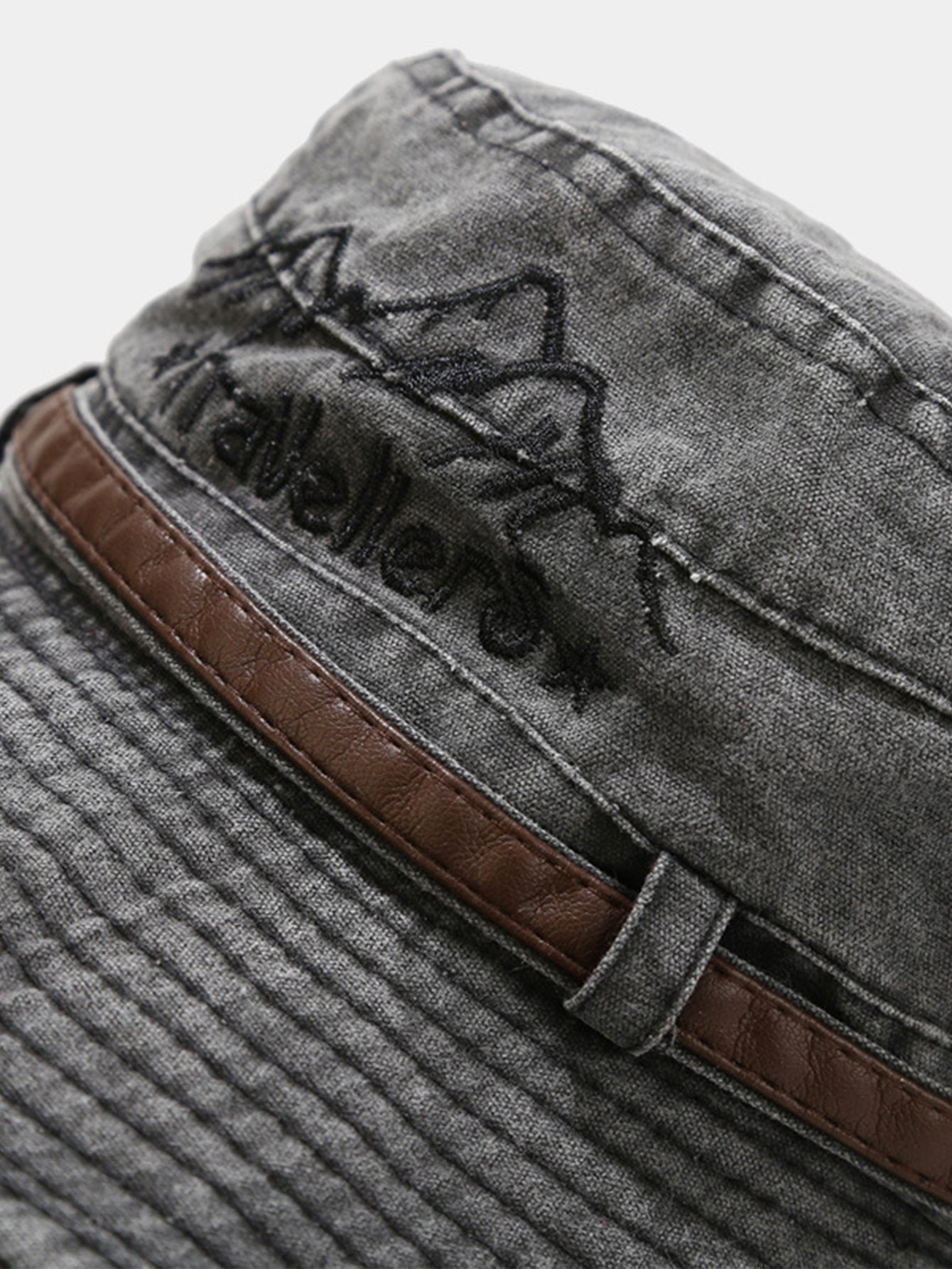 Unisex Vintage Snow Mountain Embroidery Pattern Wash Distressed Fisherman Hat